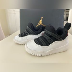 Jordan retro sz 5 EUC